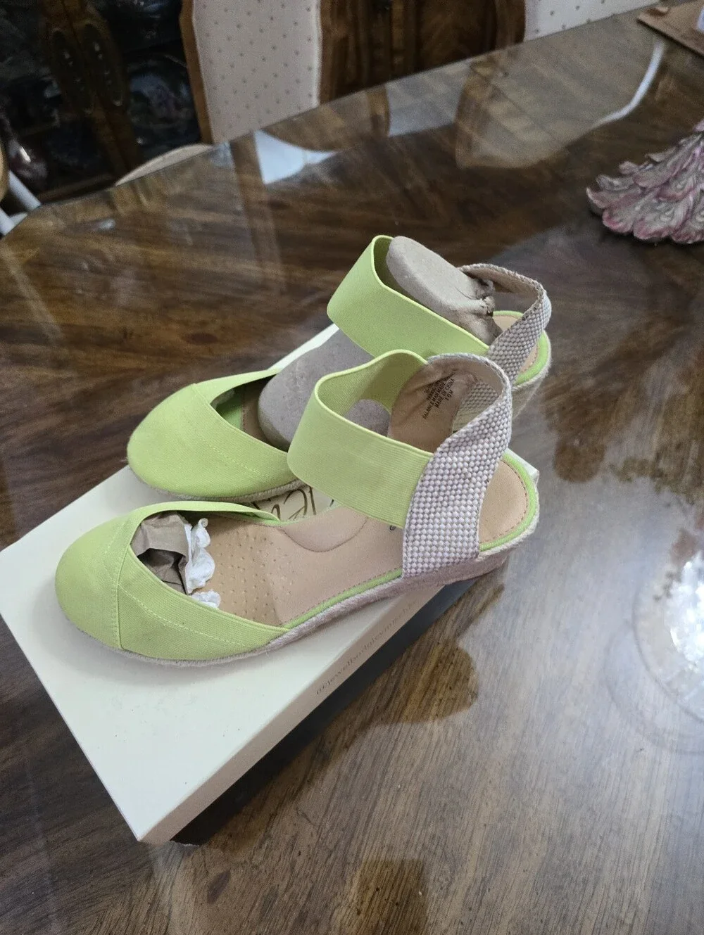comfortview Lime Green Espadrille Wedge Sandals with Beige Back Strap